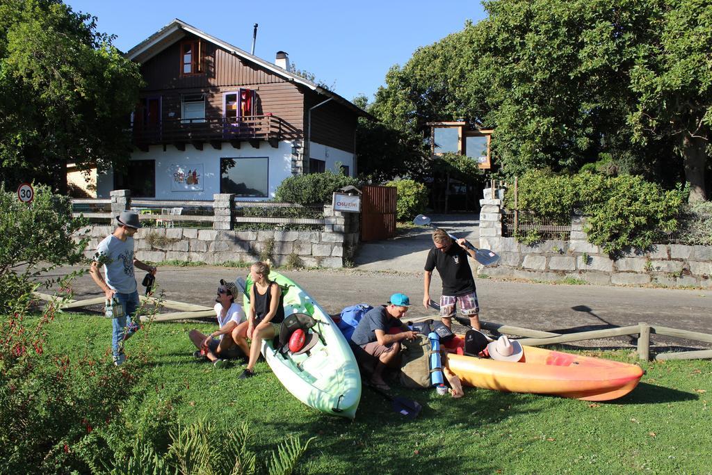 Chili Kiwi Lakefront Backpackers Pucon Exterior photo